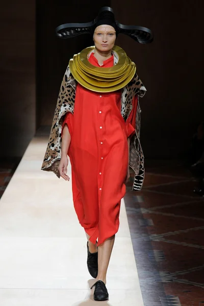 Look 7